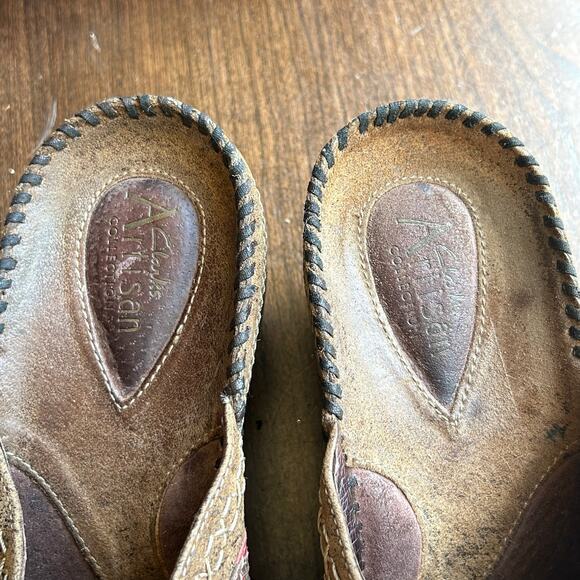 Clarks Artisan size 8 Distressed Leather Wedge Mule Clog Brown - Picture 8 of 11